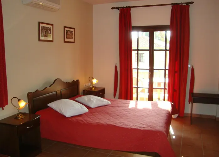 Enalion Aparthotel Kala Nera