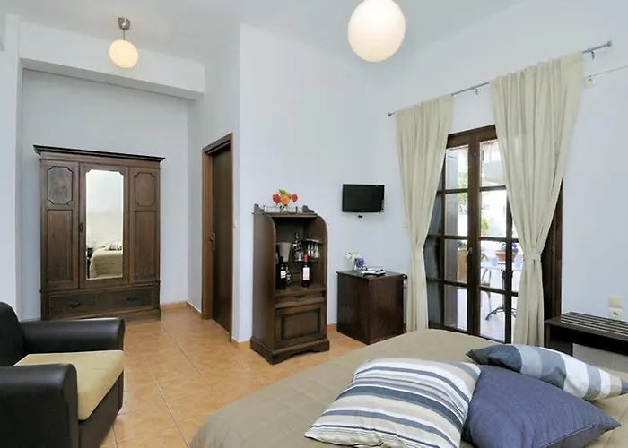 Enalion Aparthotel Kala Nera