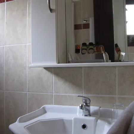 Enalion Aparthotel 2*